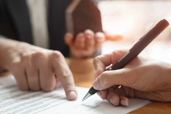 10 Must-Have Clauses for Customer Contracts